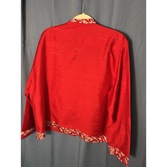 Chico’s Design Red Floral Top Women’s L – Asian Inspired Button Front Blouse - Picture 3 of 3